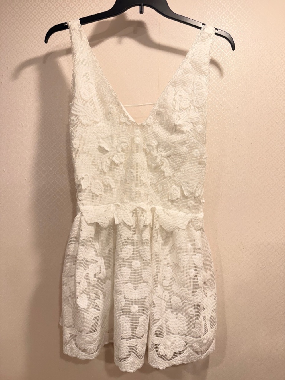 By Anthropologie White Lace V Neck Sleeveless Swing Mini Dress Tie Back z S Boho - Picture 2 of 13